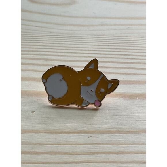 Corgi Dog Enamel Pin With Gold-Tone Backing Secure Clasp For Backpacks Jackets H - Picture 1 of 3